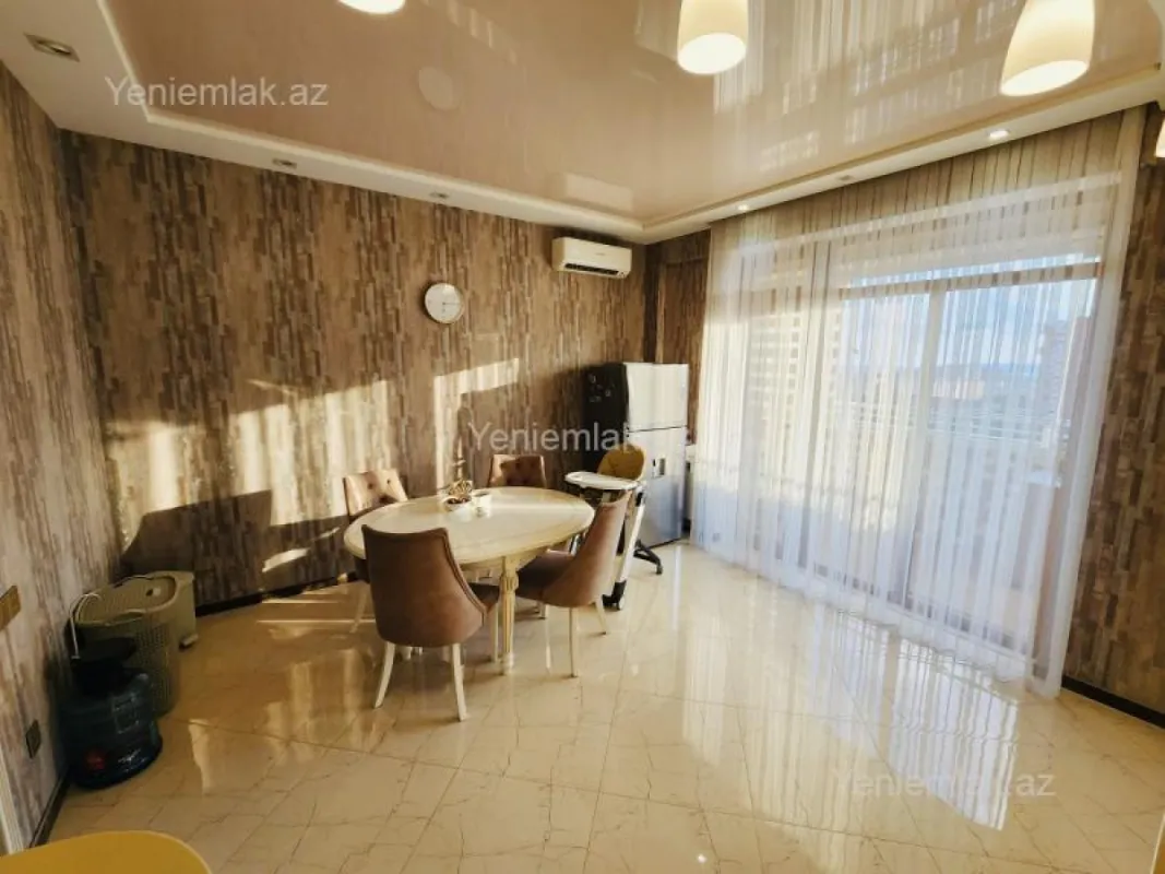 Satılır 3 otaqlı yeni tikili 145 m²