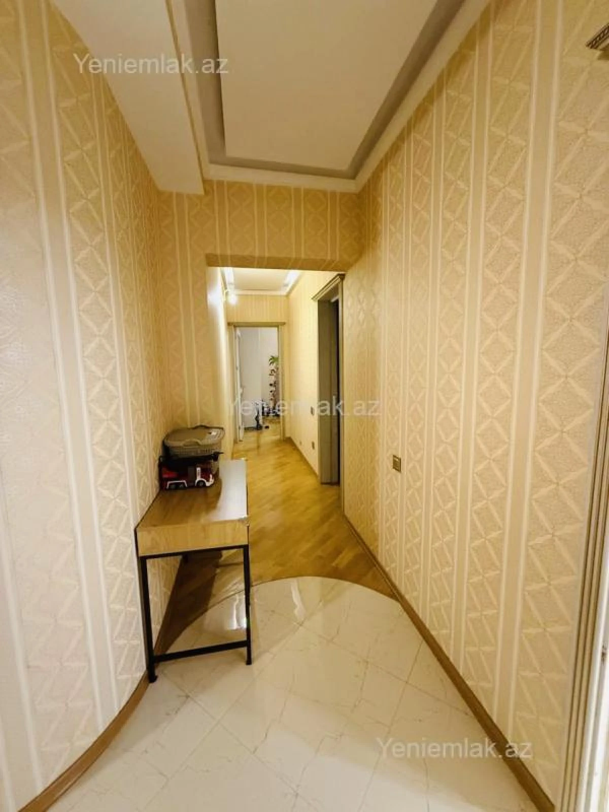 Satılır 3 otaqlı yeni tikili 145 m²