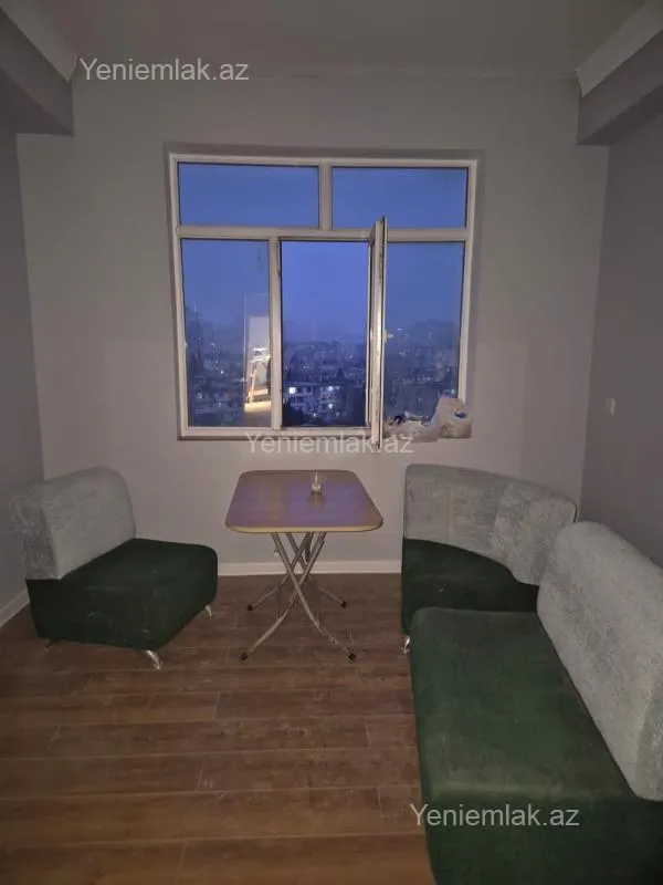 Satılır 3 otaqlı yeni tikili 100 m²