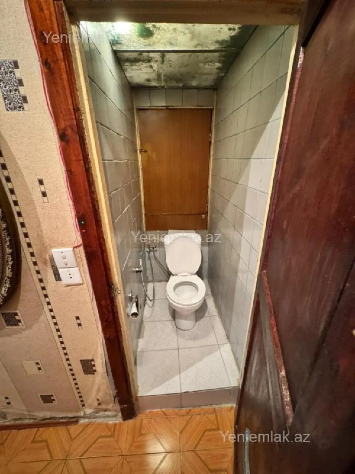 Satılır 2 otaqlı köhnə tikili 55 m²