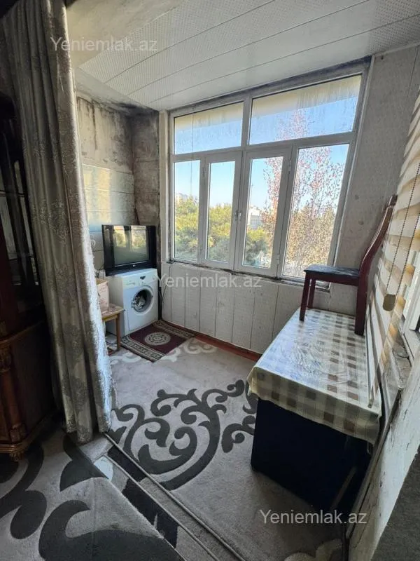 Satılır 2 otaqlı köhnə tikili 55 m²