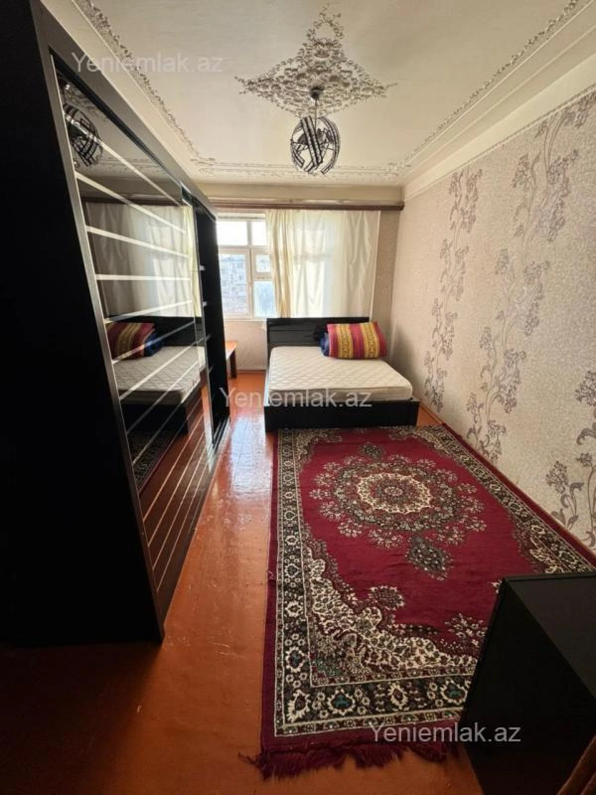 Satılır 2 otaqlı köhnə tikili 55 m²
