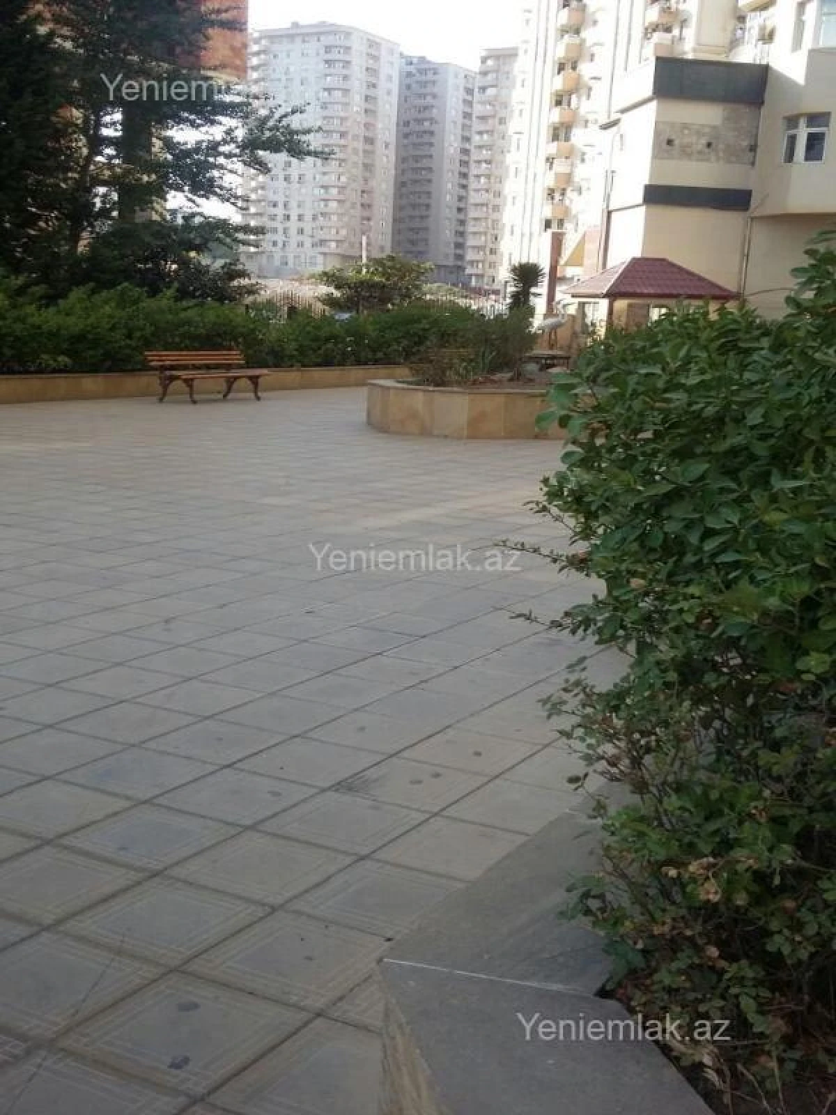 Satılır 2 otaqlı yeni tikili 72 m²