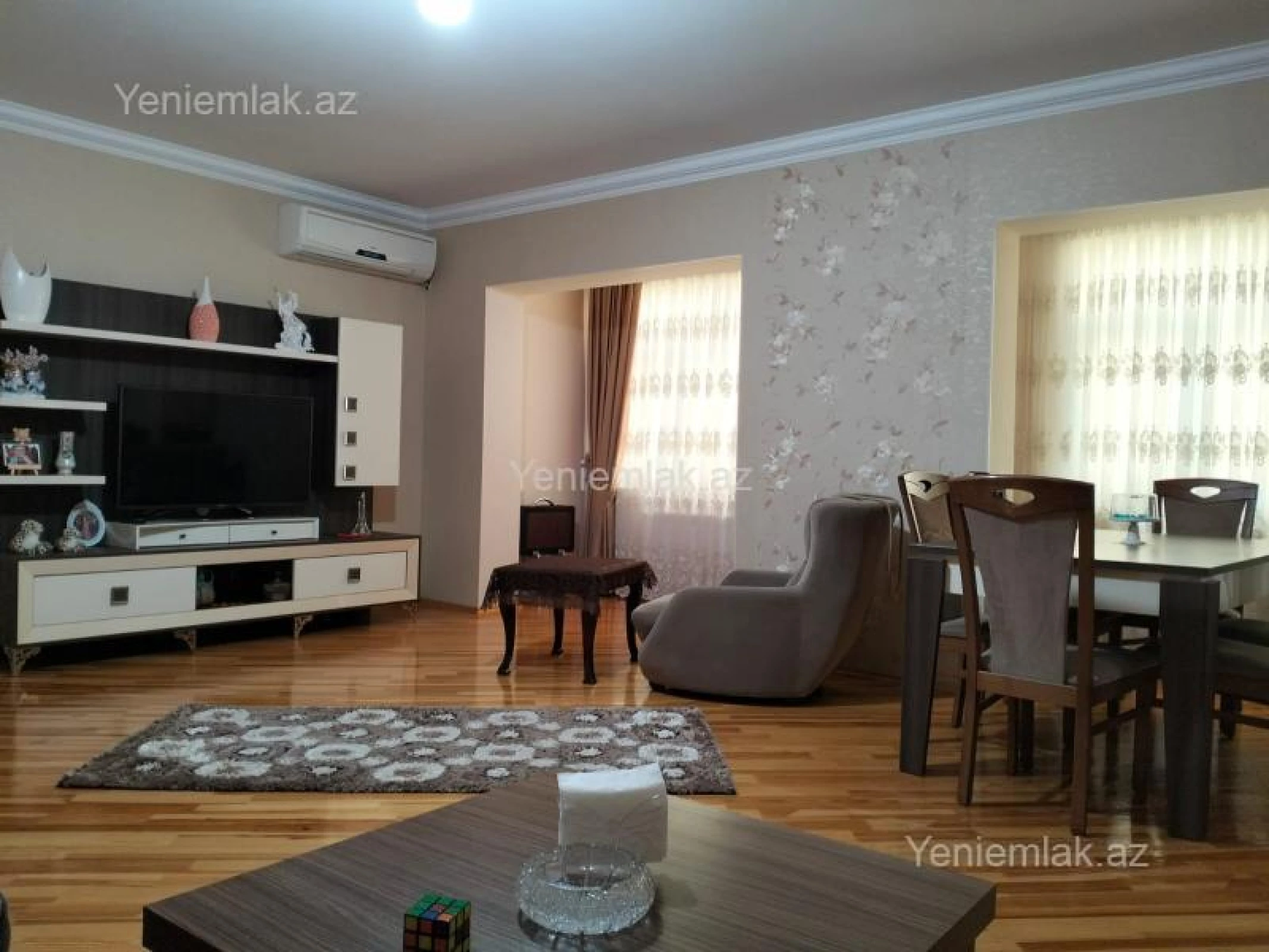 Satılır 5 otaqlı köhnə tikili 120 m²