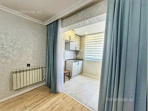 Satılır 2 otaqlı köhnə tikili 40 m²