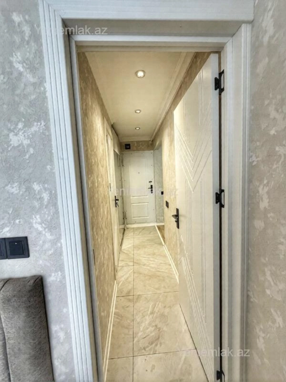 Satılır 2 otaqlı köhnə tikili 40 m²