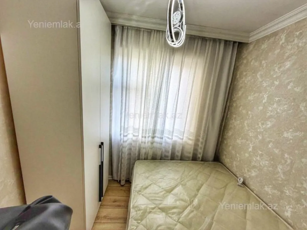 Satılır 2 otaqlı köhnə tikili 40 m²
