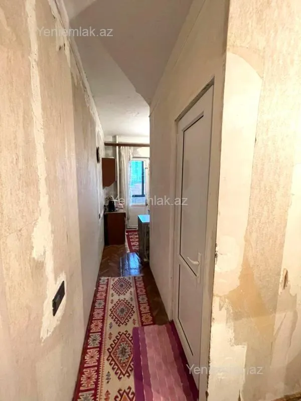 Satılır 1 otaqlı köhnə tikili 40 m²