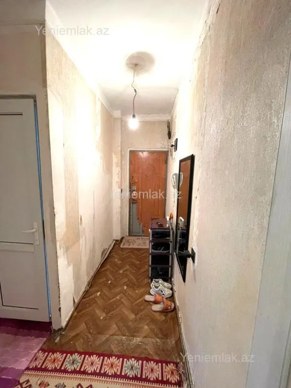 Satılır 1 otaqlı köhnə tikili 40 m²