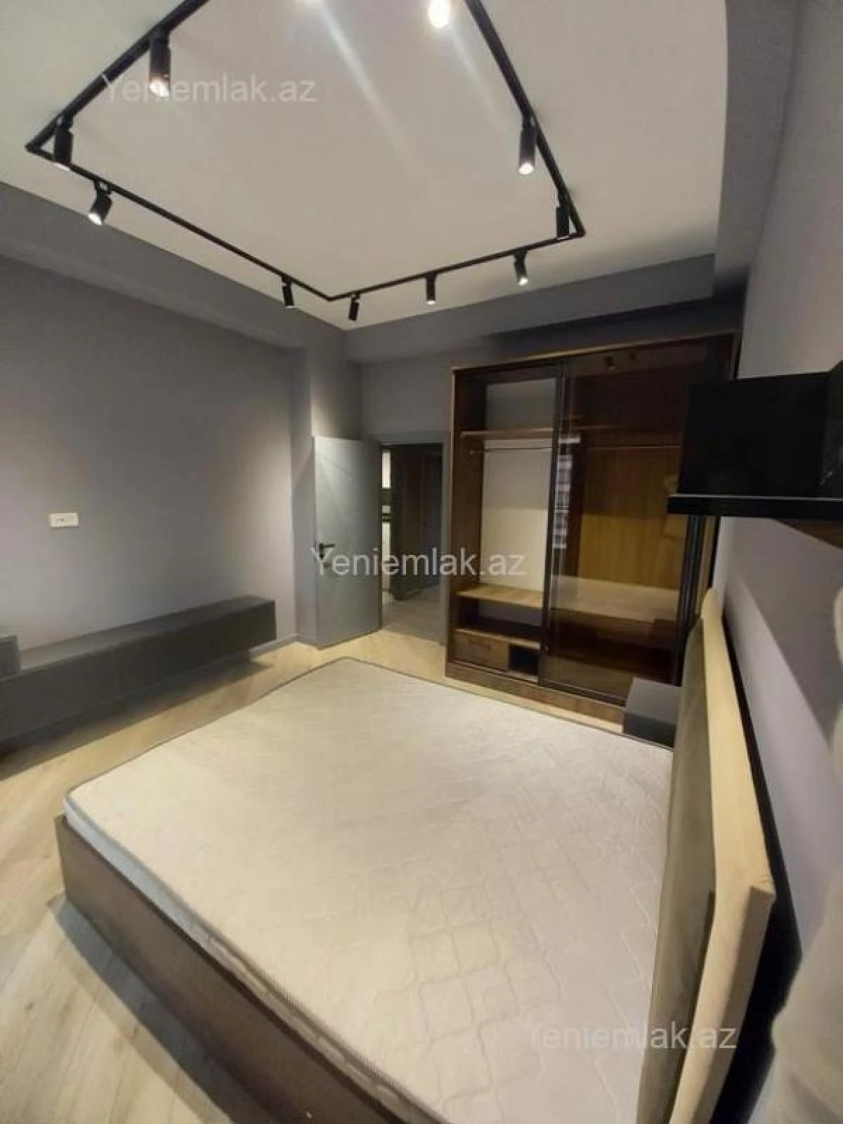 Satılır 2 otaqlı yeni tikili 65 m²