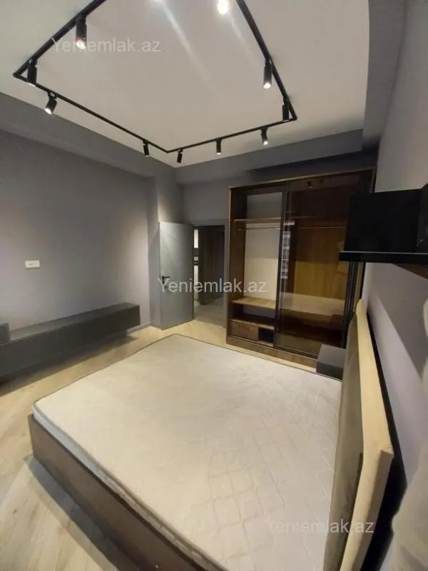 Satılır 2 otaqlı yeni tikili 65 m²