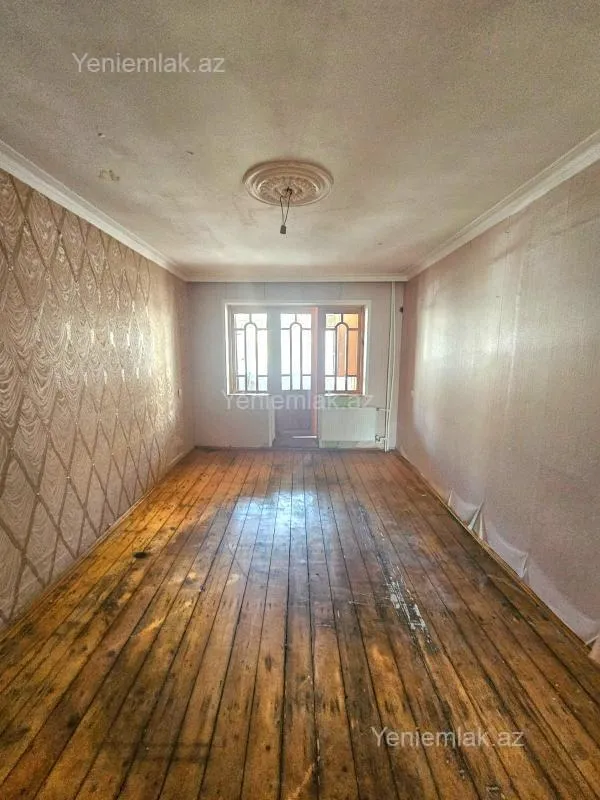 Satılır 3 otaqlı köhnə tikili 63 m²
