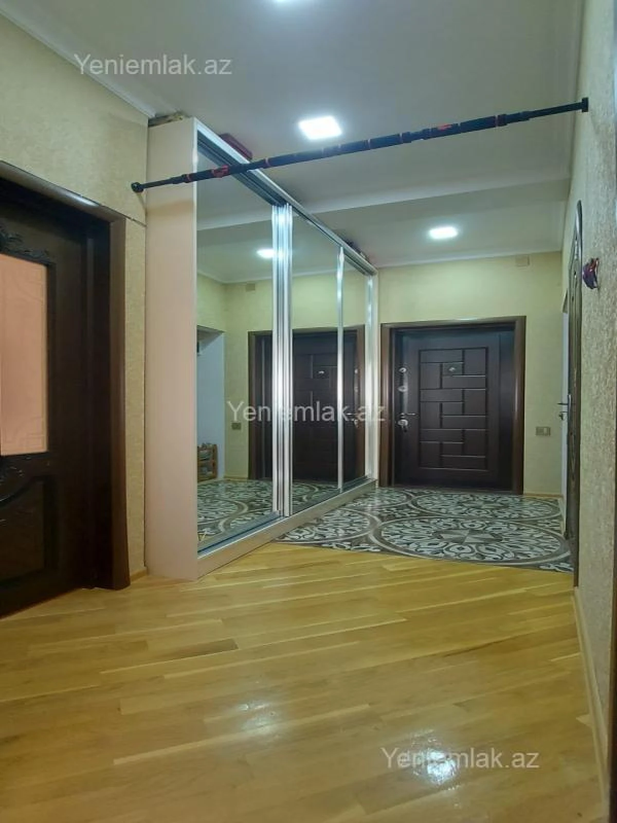 Satılır 2 otaqlı yeni tikili 65 m²