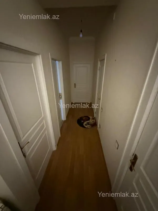 Satılır 3 otaqlı yeni tikili 77 m²