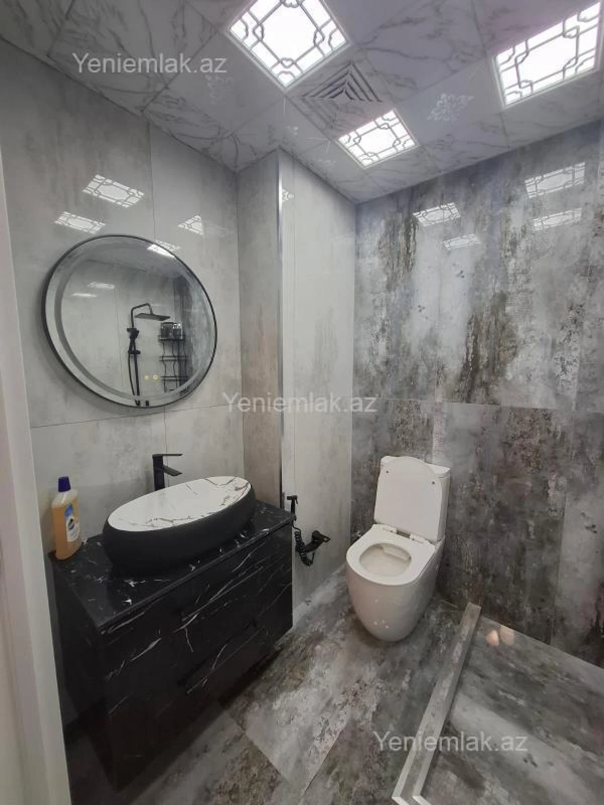 Satılır 2 otaqlı köhnə tikili 45 m²