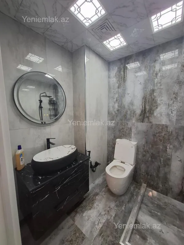 Satılır 2 otaqlı köhnə tikili 45 m²