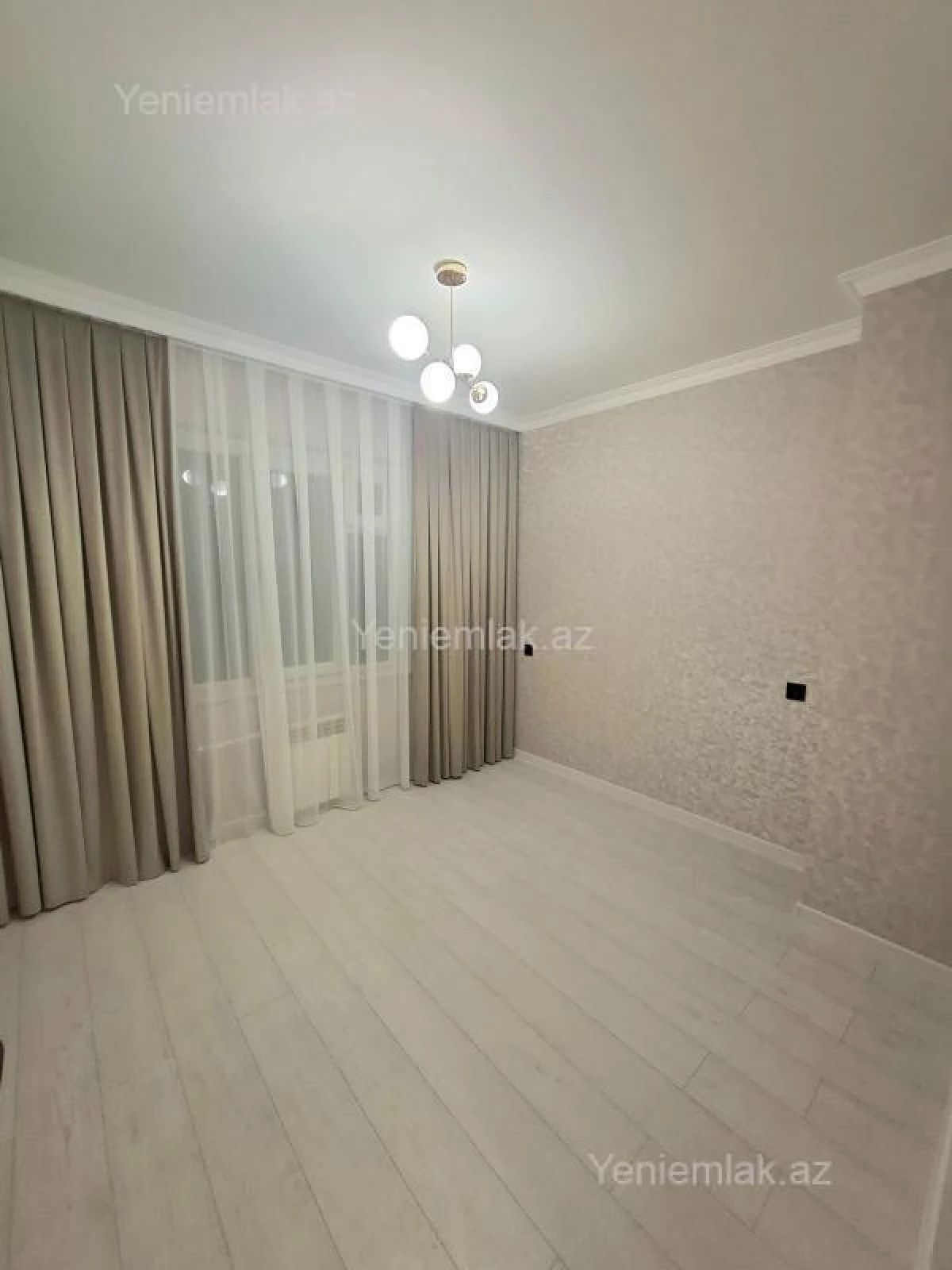 Satılır 2 otaqlı köhnə tikili 45 m²