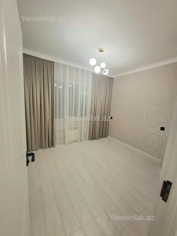 Satılır 2 otaqlı köhnə tikili 45 m²