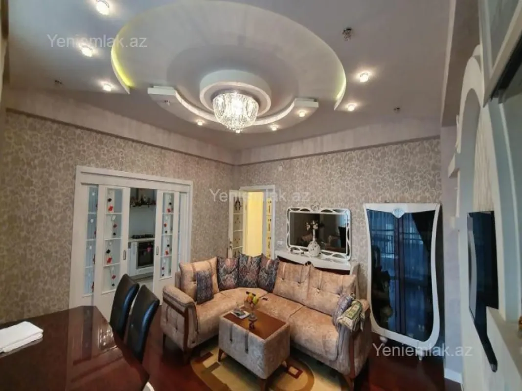 Satılır 4 otaqlı yeni tikili 190 m²