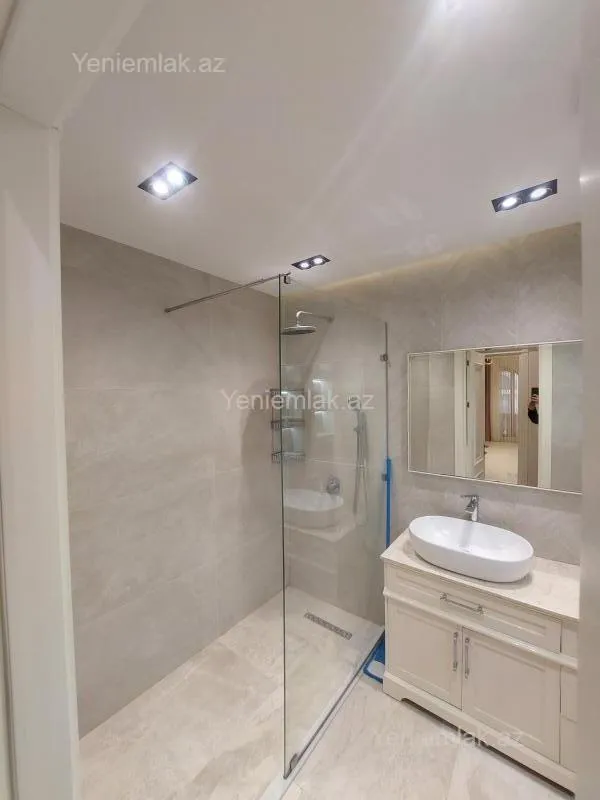 Satılır 3 otaqlı yeni tikili 108 m²