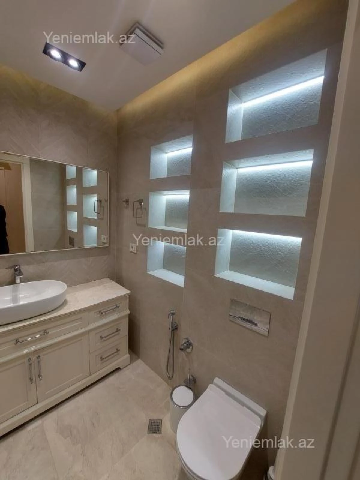 Satılır 3 otaqlı yeni tikili 108 m²