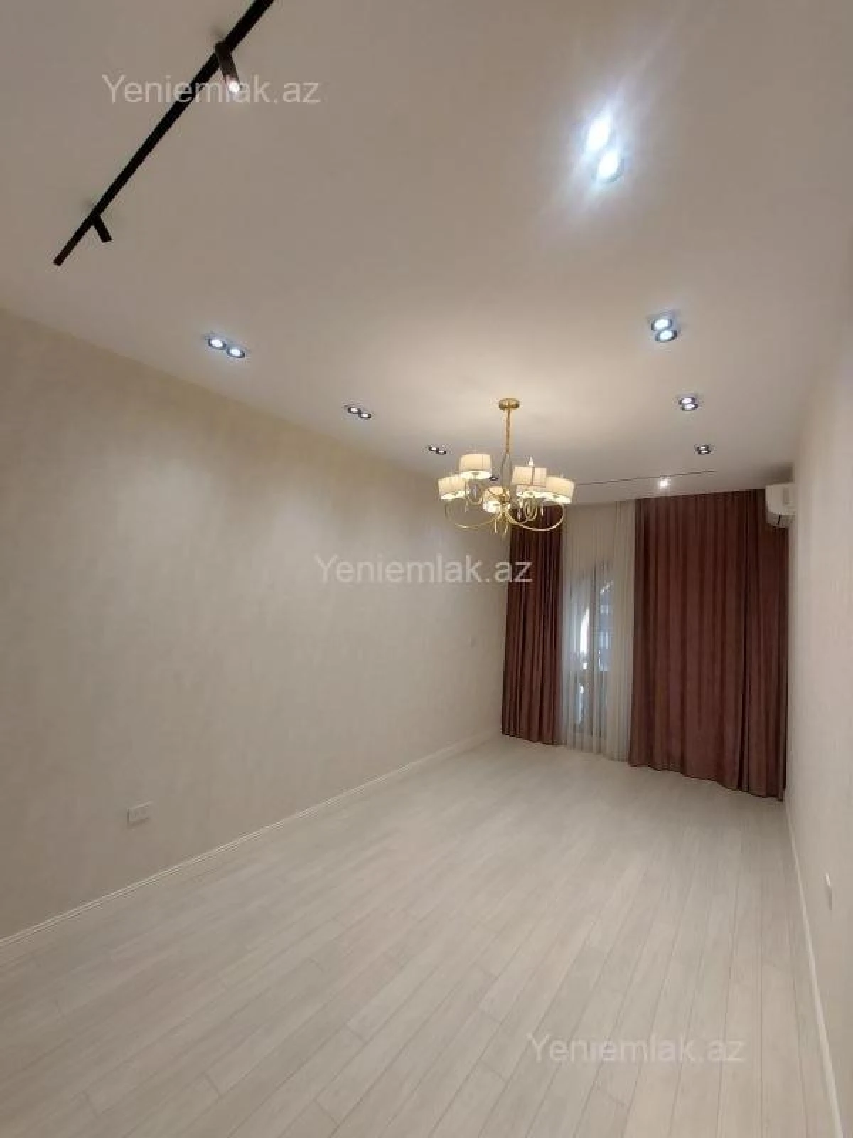 Satılır 3 otaqlı yeni tikili 108 m²