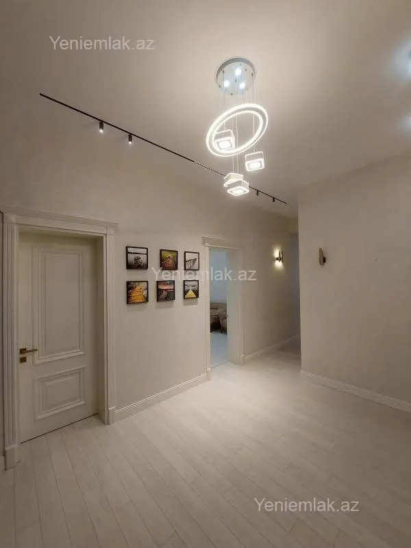 Satılır 3 otaqlı yeni tikili 108 m²