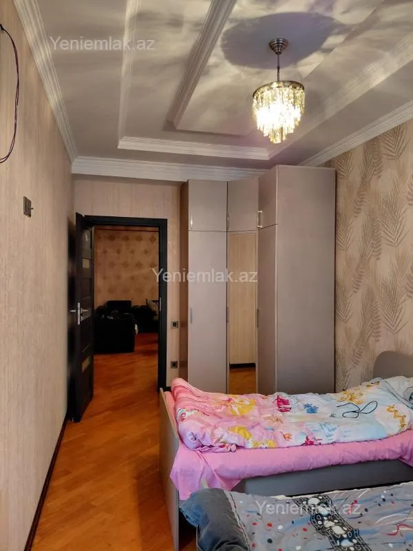 Satılır 5 otaqlı yeni tikili 137 m²