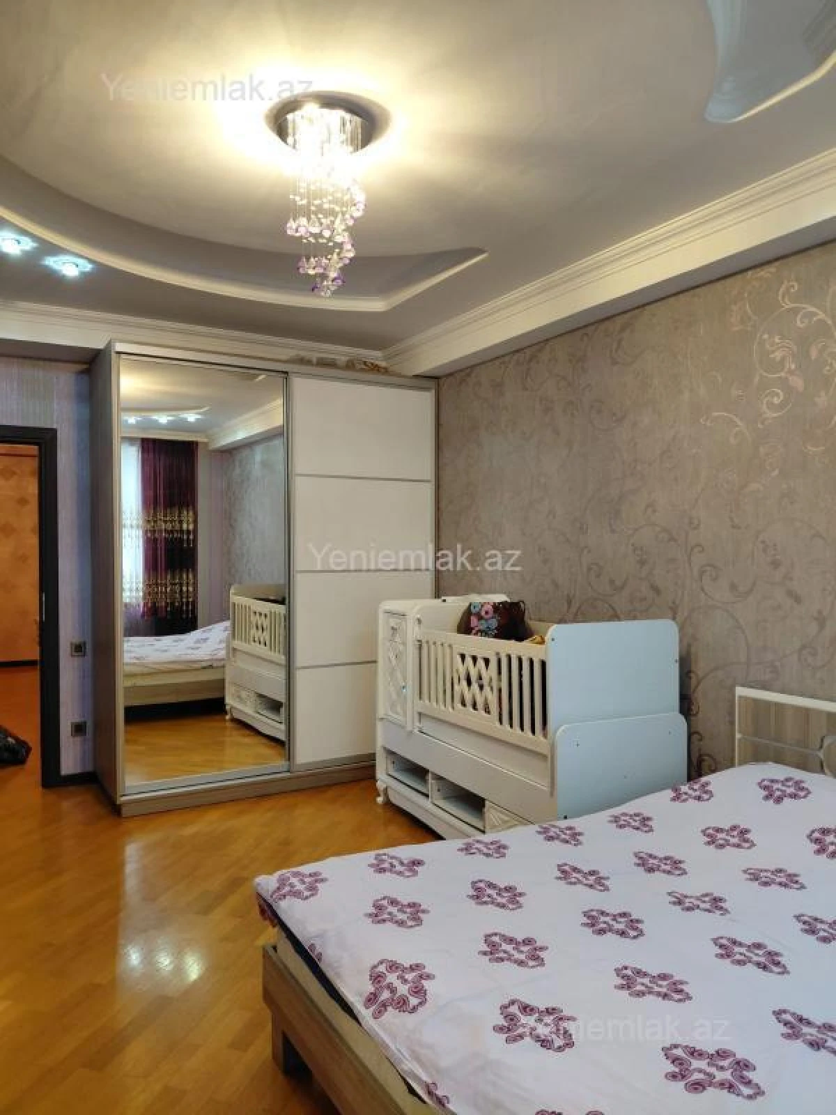 Satılır 5 otaqlı yeni tikili 137 m²