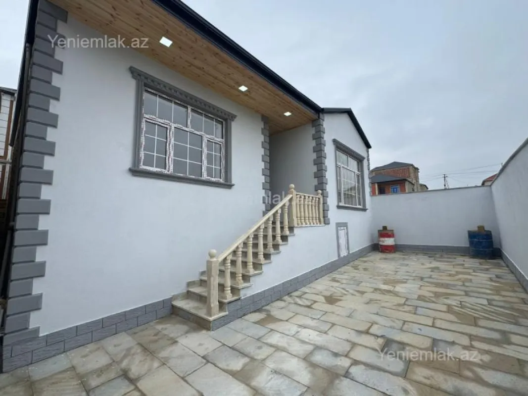 Satılır 4 otaqlı həyət evi 120 m²