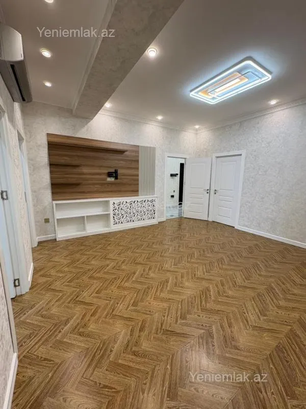 Satılır 3 otaqlı yeni tikili 86 m²