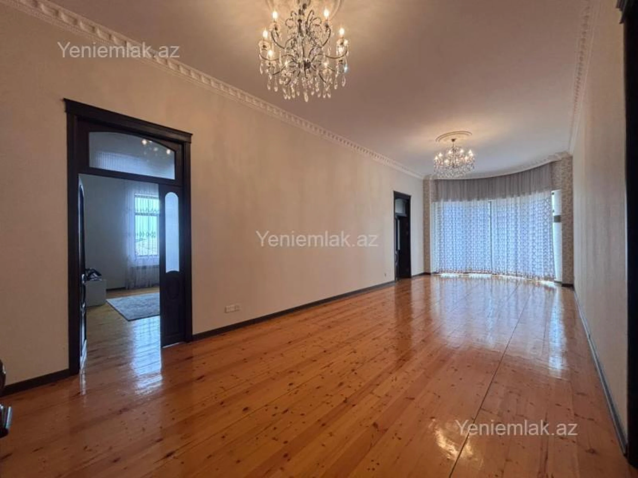 Satılır 7 otaqlı həyət evi 260 m²