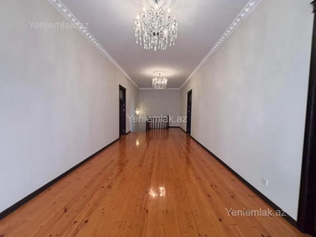 Satılır 7 otaqlı həyət evi 260 m²