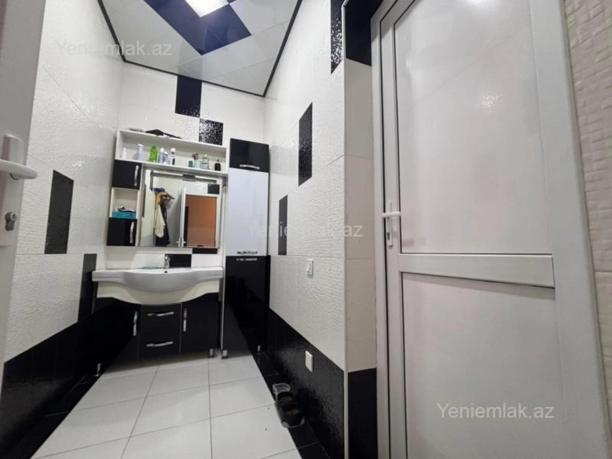 Satılır 7 otaqlı həyət evi 260 m²