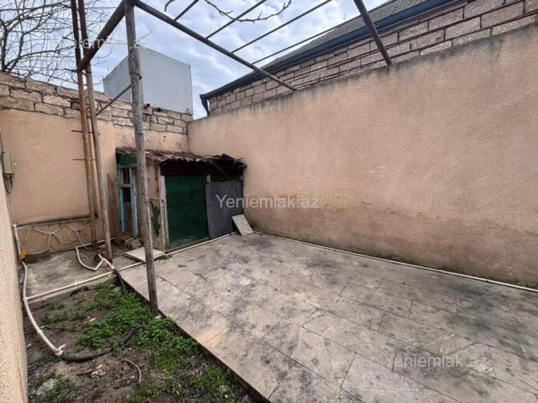 Satılır 7 otaqlı həyət evi 260 m²