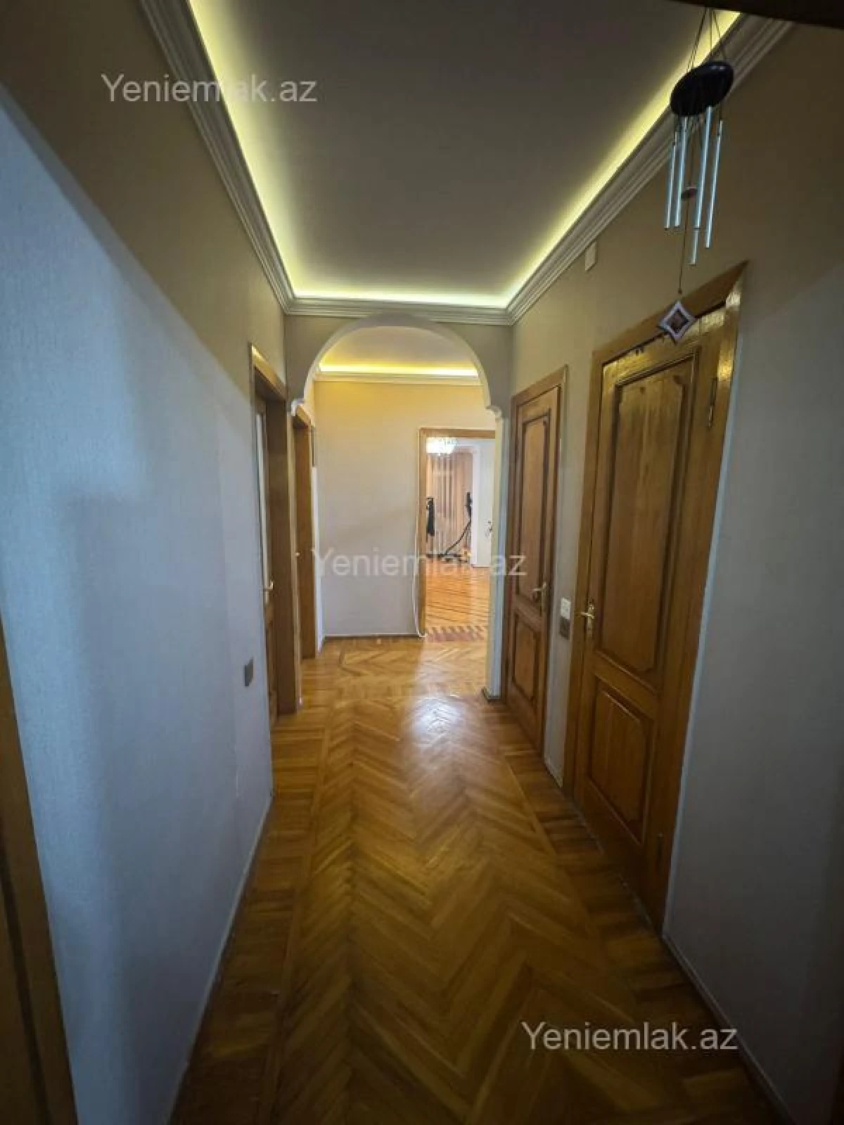 Satılır 4 otaqlı köhnə tikili 110 m²