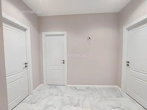 Satılır 3 otaqlı yeni tikili 115 m²