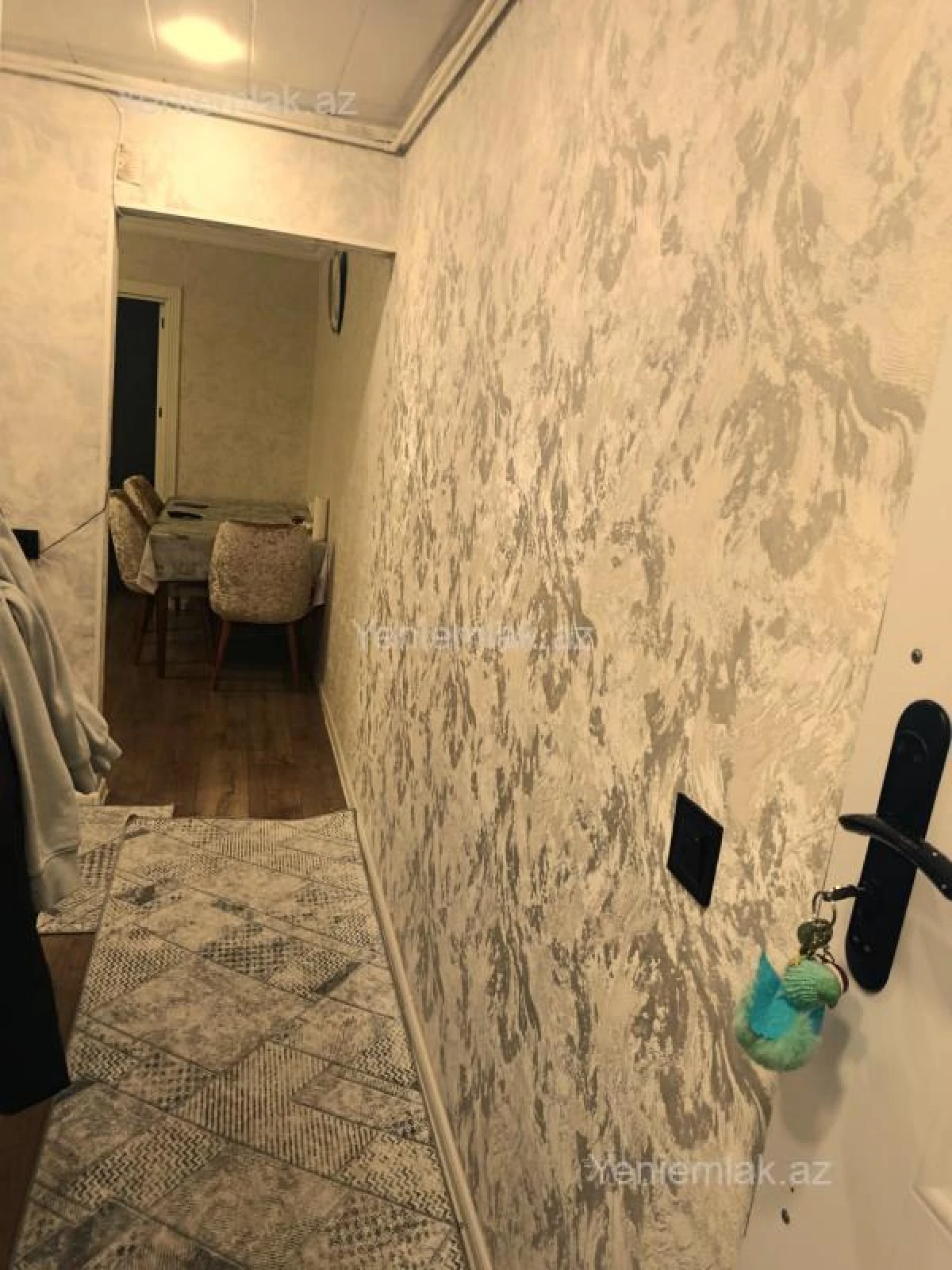 Satılır 3 otaqlı köhnə tikili 60 m²