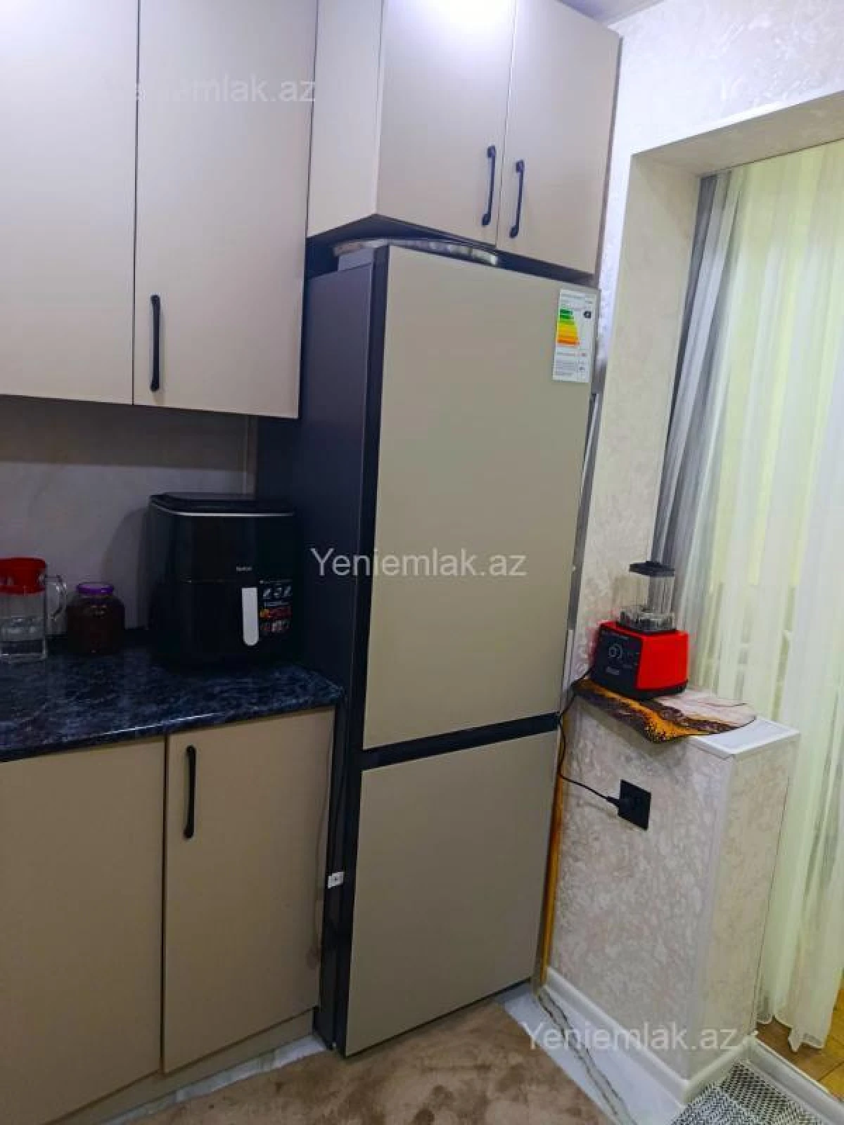 Satılır 3 otaqlı köhnə tikili 60 m²