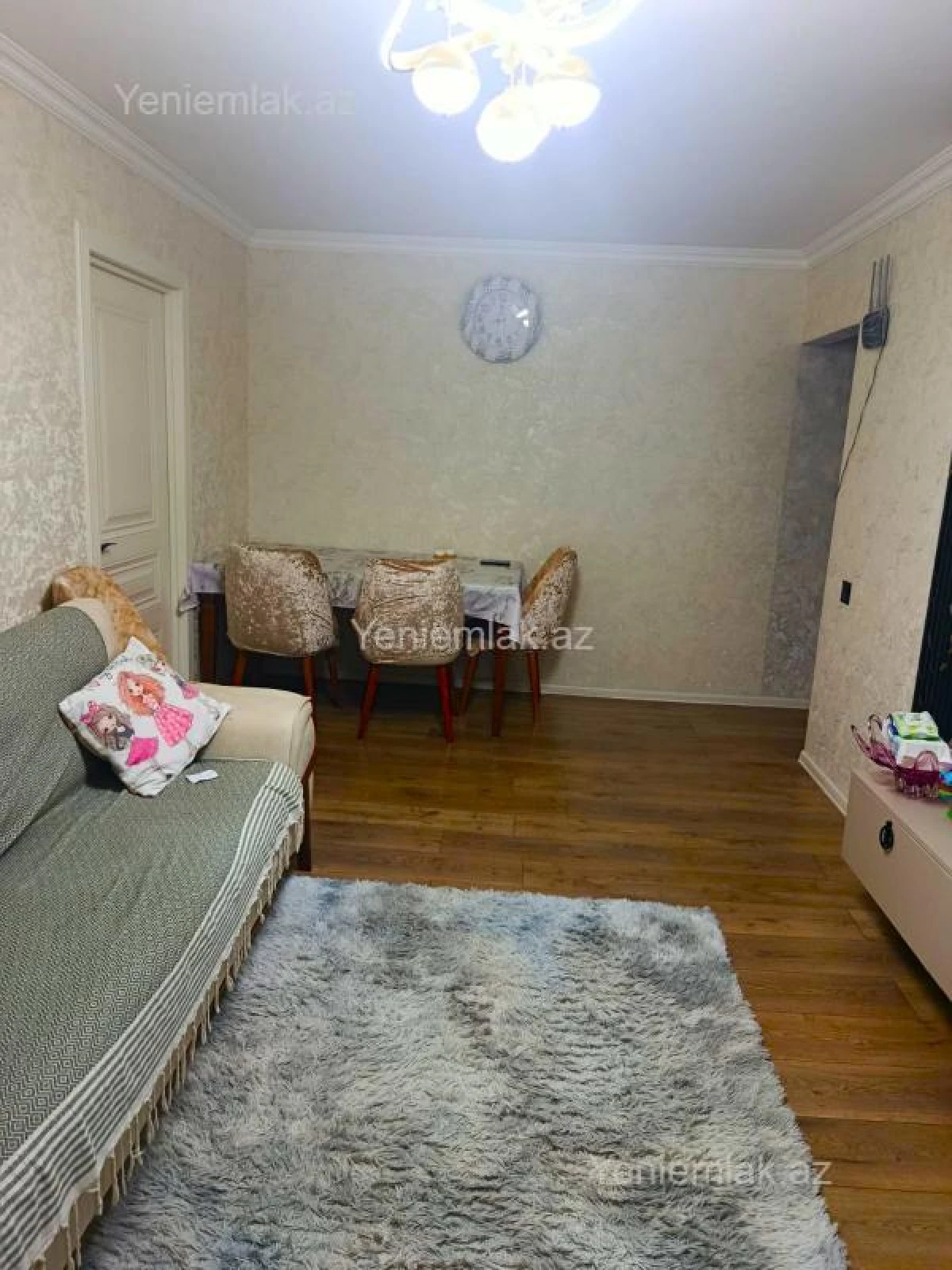 Satılır 3 otaqlı köhnə tikili 60 m²