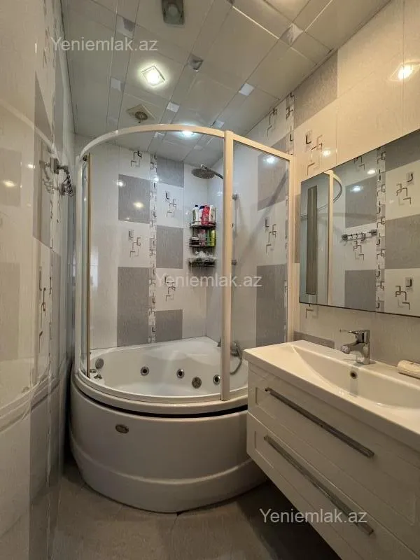 Satılır 3 otaqlı yeni tikili 100 m²