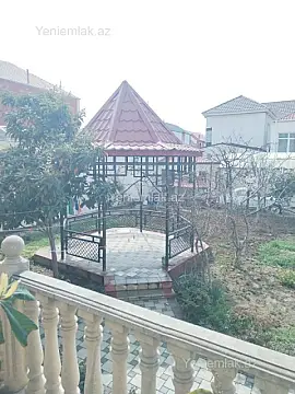 Satılır 10 otaqlı həyət evi 650 m²