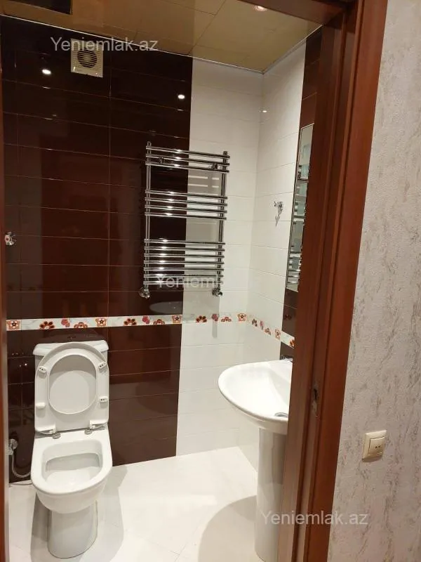 Satılır 2 otaqlı yeni tikili 70 m²