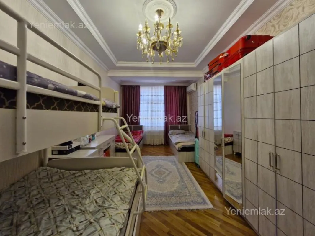 Satılır 4 otaqlı yeni tikili 164 m²