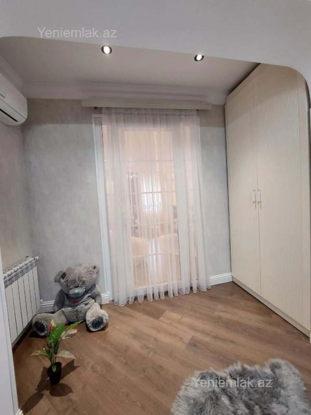 Satılır 3 otaqlı köhnə tikili 110 m²