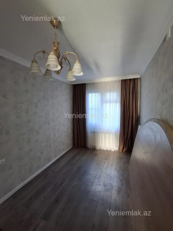 Satılır 2 otaqlı köhnə tikili 55 m²