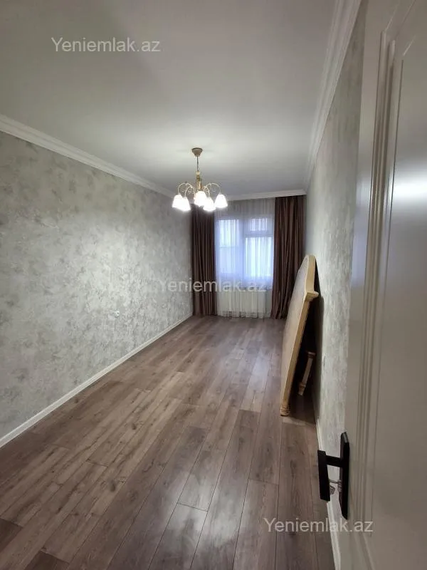 Satılır 2 otaqlı köhnə tikili 55 m²