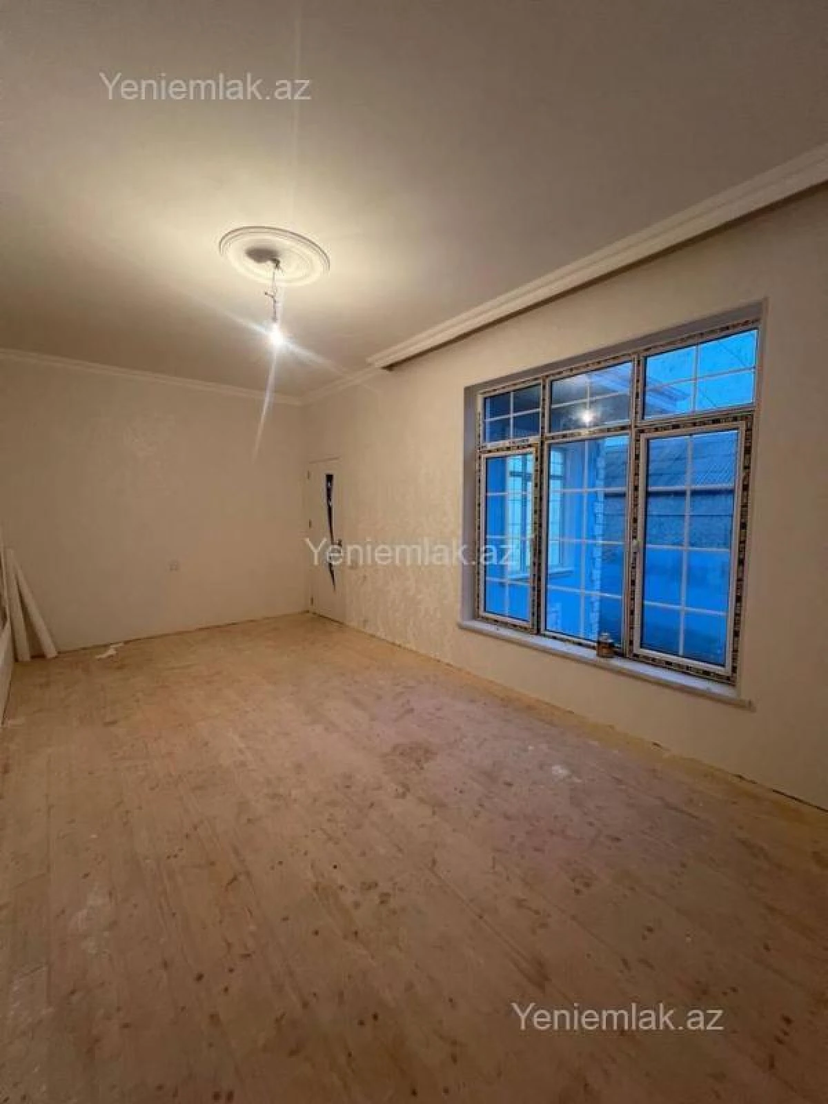 Satılır 1 otaqlı yeni tikili 50 m²