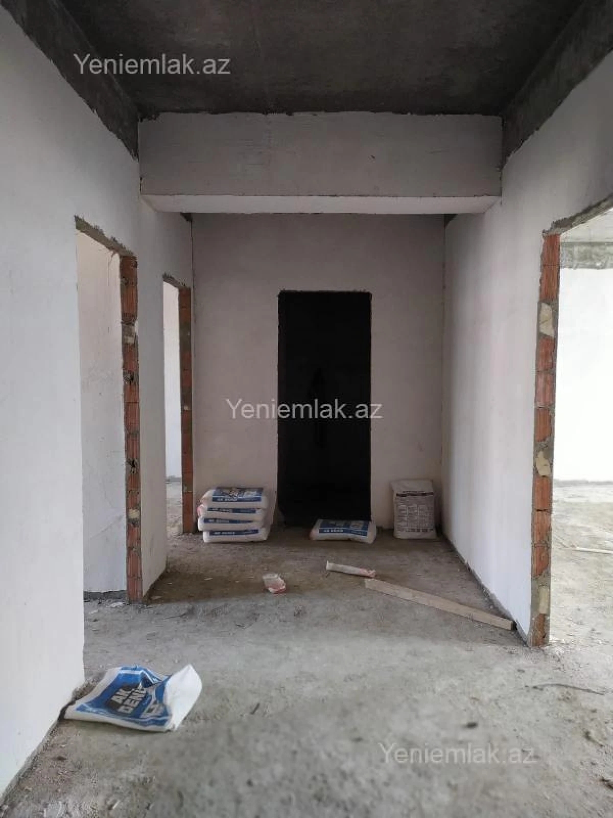 Satılır 4 otaqlı yeni tikili 200 m²