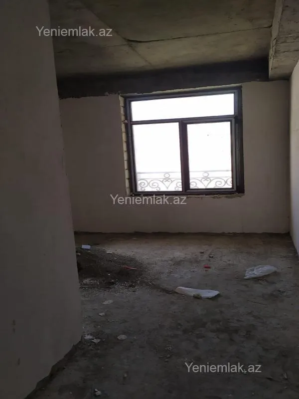 Satılır 4 otaqlı yeni tikili 200 m²